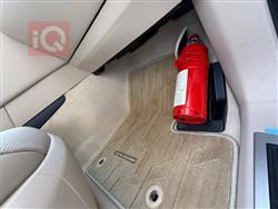 تۆیۆتا لاند کروزەر